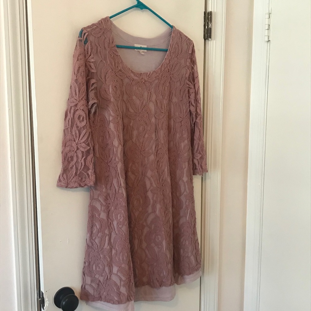 lace shift dress